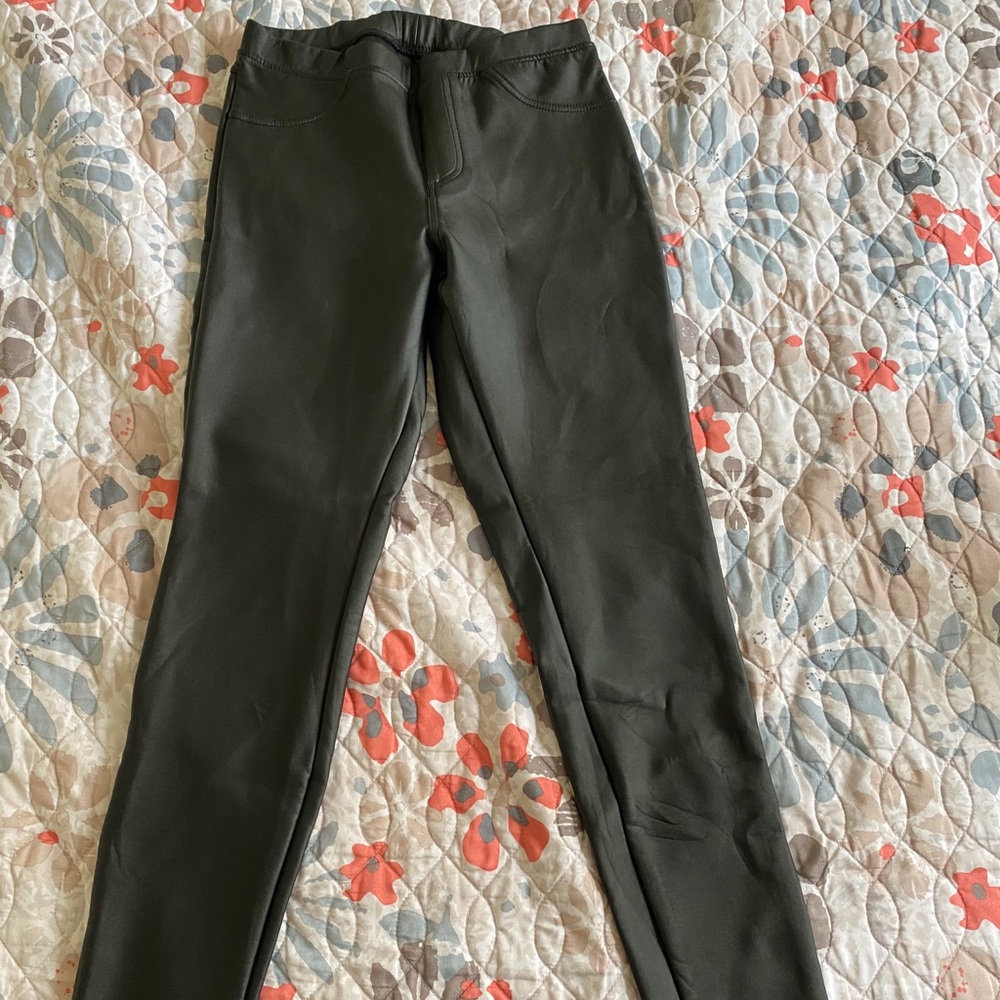Leather leggings